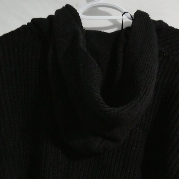 RETROD, medium, hooded striped black and white knit sweater - Picture 11 of 16